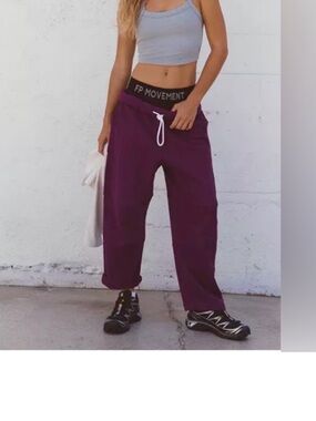 Free People Top Score Barrel Pants. NWT. Deep mulberry